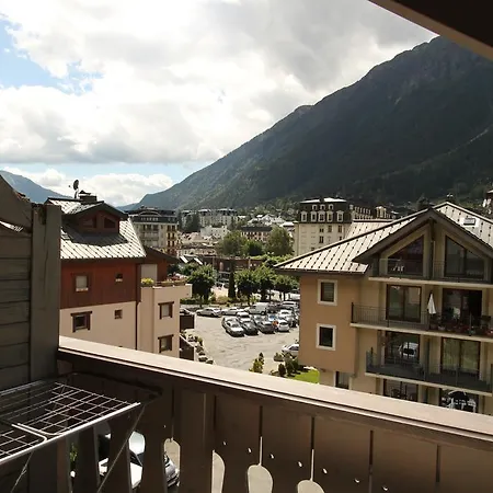 Les Arolles Apartment *